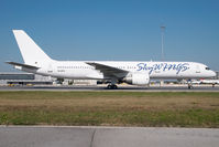 SX-BTH @ VIE - Skywings Boeing 757-200 - by Dietmar Schreiber - VAP