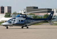 N911D @ KLVN - KLVN