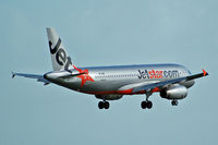 VH-VQE @ NZAA - At Auckland - by Micha Lueck