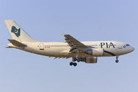 AP-BEB @ EDDF - short final