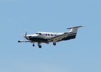 N432MH @ DAL - Landing on 13R at Love Field.