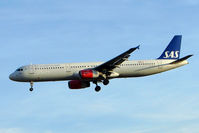 OY-KBF @ EGLL - SAS A321 at LHR - by Terry Fletcher