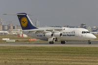 D-AVRB @ EDDF - departing EDDF via RW18W