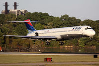 N946DL @ ORF - Delta Air Lines N946DL (FLT DAL1238) from Hartsfield-Jackson Atlanta Int'l (KATL) landing on RWY 23. - by Dean Heald