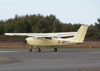 G-BFIV @ EGLK - LINED UP RWY 25 - by BIKE PILOT