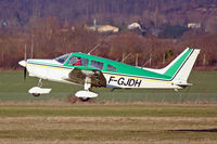 F-GJDH @ LFPZ - landing - by Alain Picollet