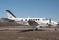 C-GHYT @ CYHY - Beech 100