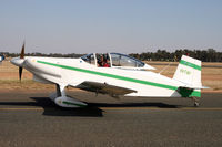 VH-TMF @ YTEM - YTEM