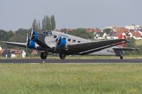 HB-HOP @ EDDR - line up for departure - by FBE