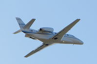 G-VECT @ EGGW - Citation Excel climbs away from Luton - by Terry Fletcher