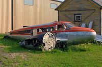 C-FSFH @ CKC5 - Seen here in a poor condition at Selkirk Sea Plane base sill wearing Selkirk Air tiles.