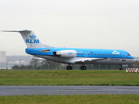 PH-WXC @ EGGP - KLM - by Chris Hall