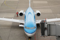 PH-KZT @ DUS - KLM cityhopper Fokker F-70 - by Joker767