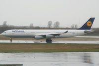 D-AIFF @ DUS - Lufthansa Airbus A340-313X - by Joker767