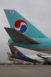HL7462 @ VIE - Korean Air Boeing 747-400