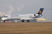 D-ACPG @ LOWW - Lufthansa Regional - by Delta Kilo