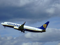 EI-DYP @ EGPH - Ryanair B737 Departing runway 24 at EDI - by Mike stanners