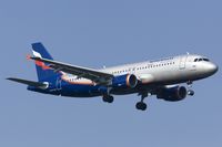 VP-BMF @ EDDF - Aeroflot A320 short final RW07R - by FBE