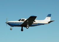 N551TT @ EGLK - RESIDENT PA-32R-301T FINALS FOR RWY 25 - by BIKE PILOT