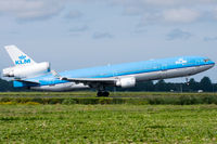 PH-KCH @ EHAM - KLM - Royal Dutch Airlines - by Thomas Posch - VAP