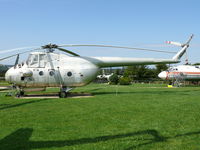21 39 - Mil Mi4 Hound ex21+39 German Air Force in the Hermerskeil Museum Flugausstellung Junior - by Alex Smit