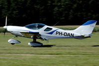 PH-DAN @ EBDT - arrival at Diest for the old-timer fly-in. - by Joop de Groot