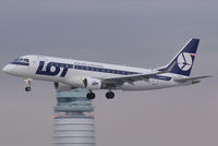 SP-LIG @ VIE - LOT Polish Airlines Embraer ERJ-175 - by Joker767