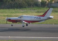 F-OJGL @ TNCM - F-OLGL Landing on runway 10 at TNCM - by Daniel Jef
