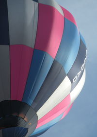 G-CDAD - FLYING OVER THE CENTRE OF FARNHAM SURREY - by BIKE PILOT