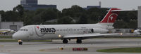 N8944E @ KMSP - TAXI TO GATE
