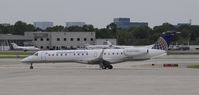 N18102 @ KMSP - TAXI FOR DEPARTURE - by Todd Royer