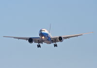 N775UA @ KORD - United Airlines Boeing 777-222, UAL907, arriving KORD 27L from EDDM. - by Mark Kalfas