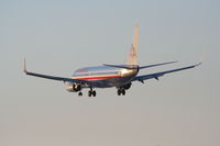 N979AN @ KORD - American Airlines Boeing 737-223, AAL538, arriving KORD RWY 28 from KLAS. - by Mark Kalfas