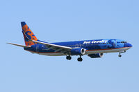 N806SY @ DFW - Sun Country 737 landing at DFW - by Zane Adams