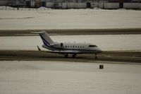 N657CT @ KPIA - N657CT landing roll - by Thomas D Dittmer