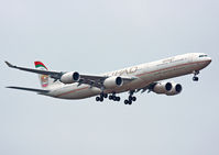 A6-EHE @ EGLL - Etihad - by vickersfour