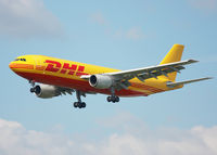 OO-DLT @ EGLL - DHL - by vickersfour