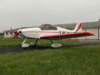 02 @ LFDB - Cruise speed 100 knts, weight empty 360 kg, weighted 590 kg,autonomy 4 h - by JC Massip