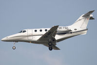 OE-FRC @ LOWW - Raytheon Premier 1 - by Andy Graf-VAP