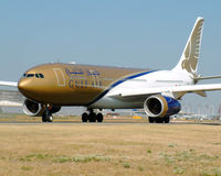 A4O-KE @ LFPG - Gulf Air - by vickersfour