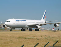 F-GNIG @ LFPG - Air France - by vickersfour