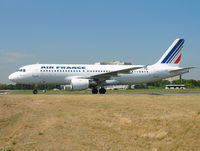 F-GJVW @ LFPG - Air France - by vickersfour