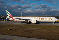 A6-EBW @ VIE - Emirates Boeing 777-300 - by Dietmar Schreiber - VAP