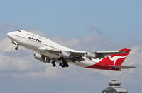 VH-OJE @ KLAX - Qantas Boeing 747-438, 25R departure KLAX. - by Mark Kalfas