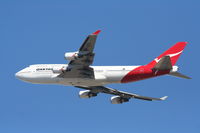 VH-OEG @ KLAX - Qantas Boeing 747-438, 25R departure KLAX. - by Mark Kalfas