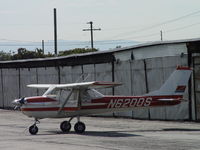 N6200S @ CCB - Parked outside hangar - by Helicopterfriend