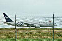 HL7733 @ YVR - In Skyteam c/s. Had to stop and grab a shot.Will try to get a better shot next time. - by metricbolt