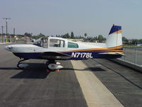 N7178L @ CCB - Parked in the sun - by Helicopterfriend