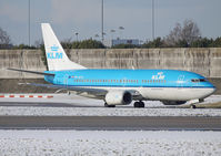 PH-BTH @ EGCC - KLM - by vickersfour