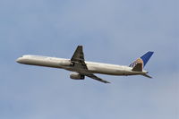 N57869 @ KLAX - Continental Airlines Boeing 757-33N, 25R departure KLAX. - by Mark Kalfas